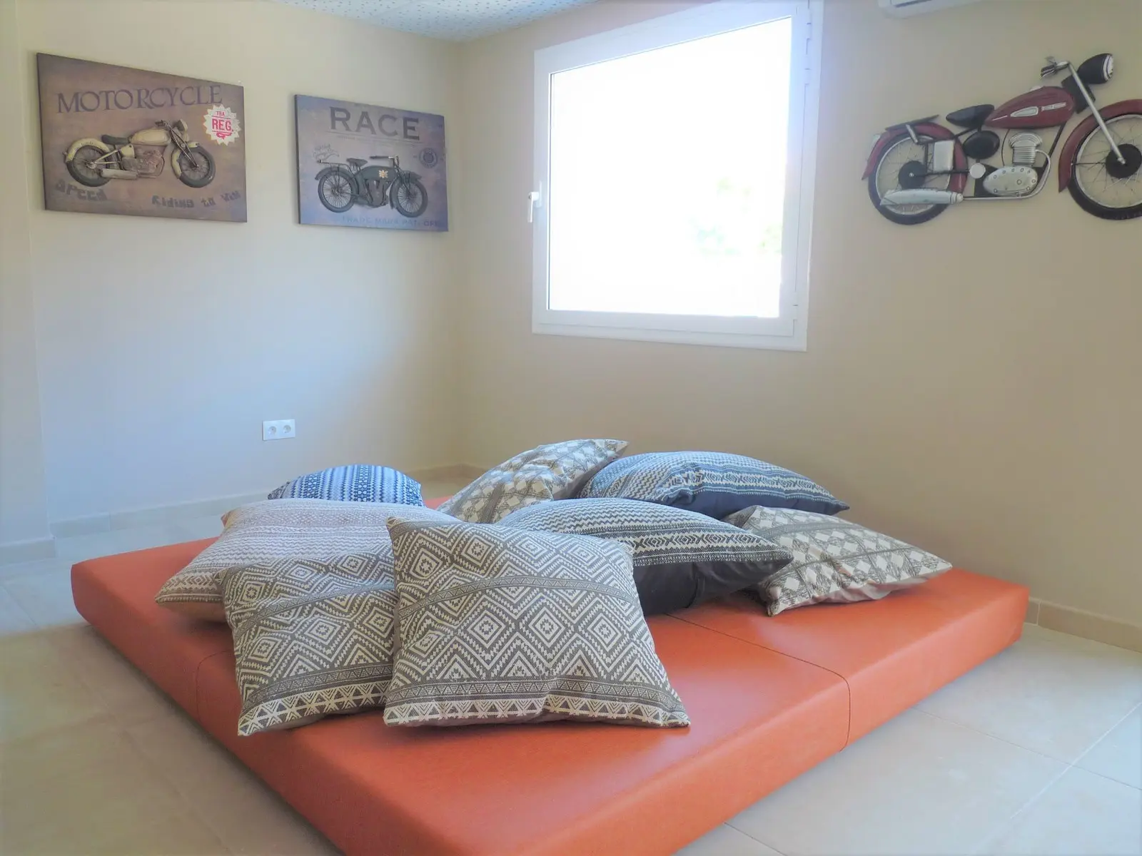 Pineda Splash — PINEDA SPLASH