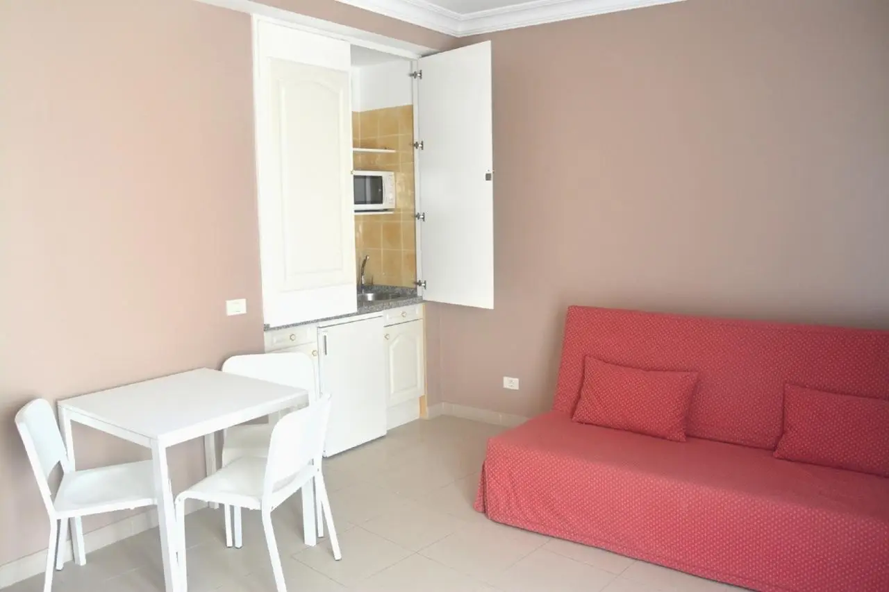 Rf Astoria — RF ASTORIA