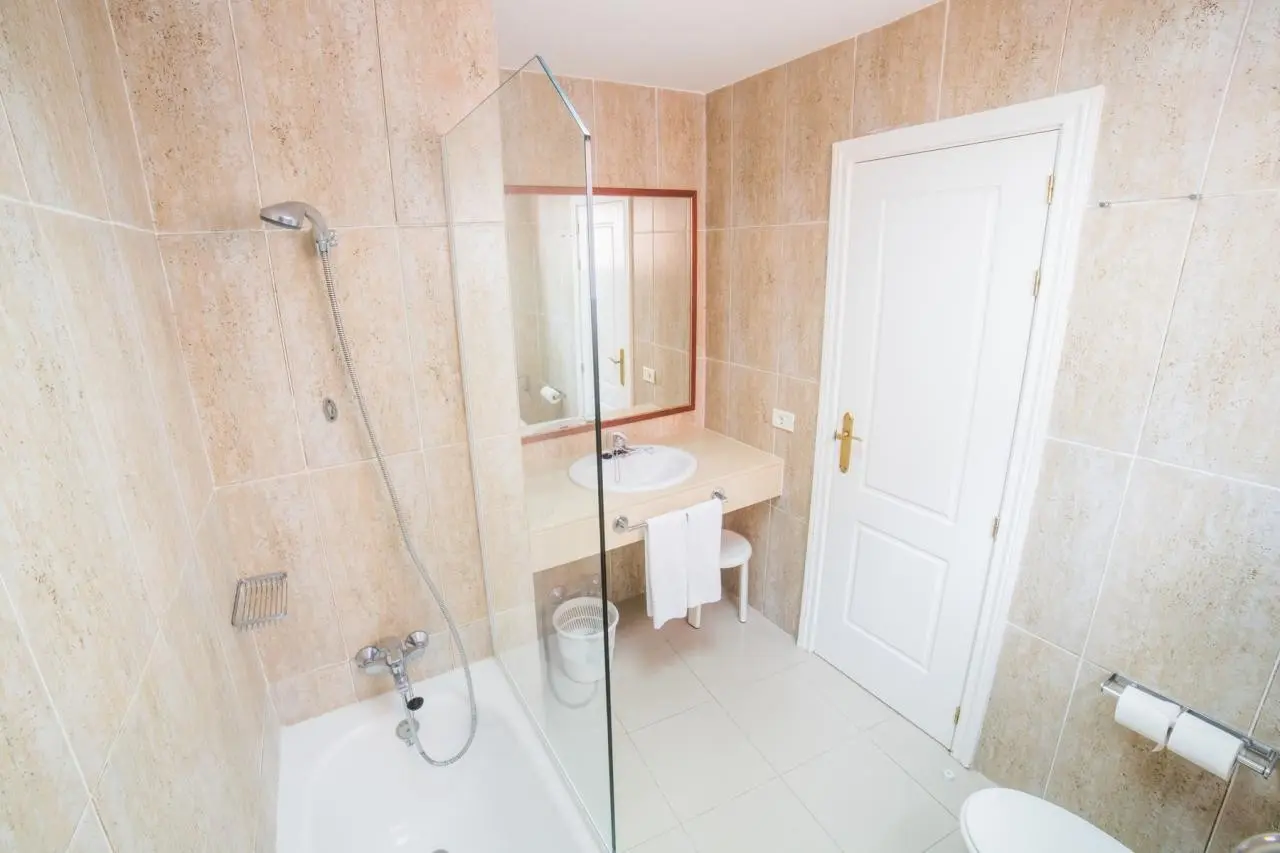 Rf Astoria — RF ASTORIA