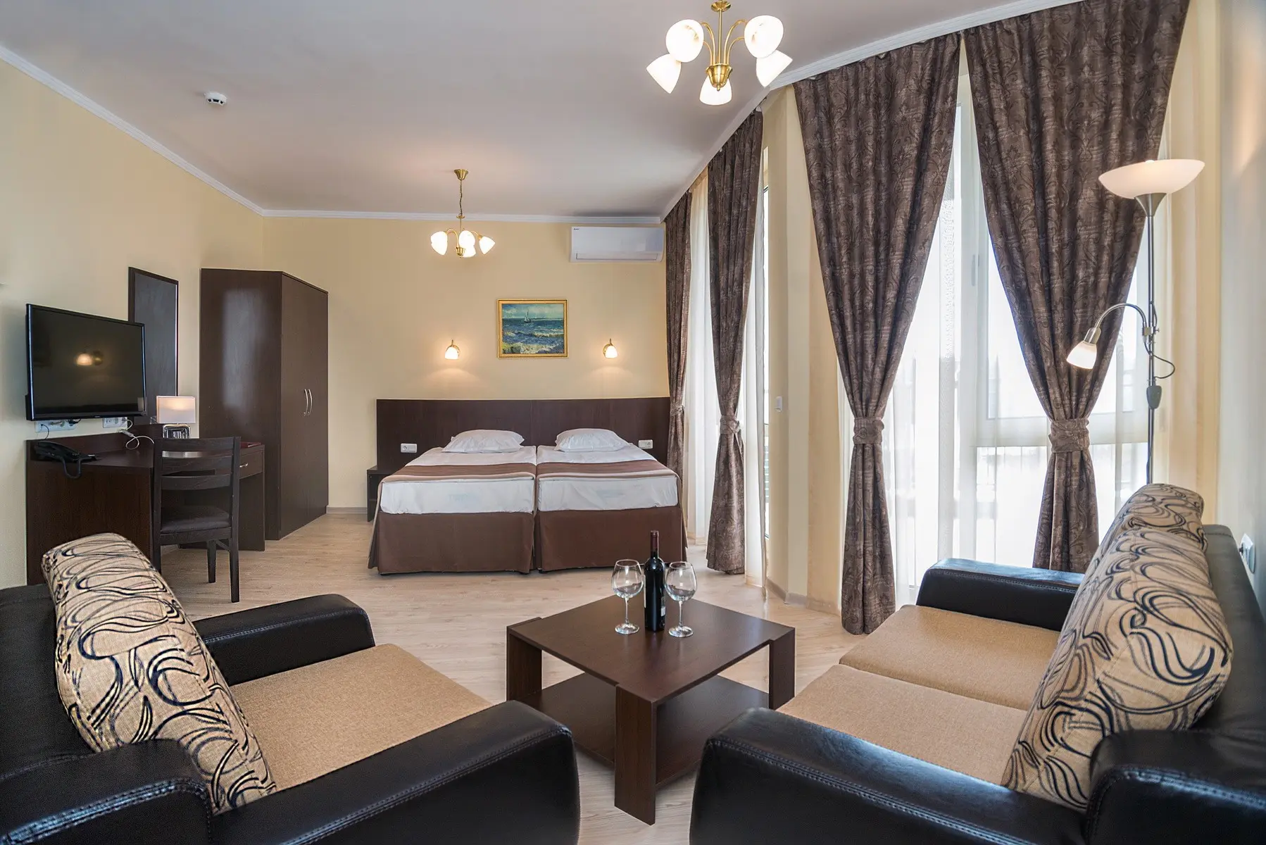 Pokój w hotelu Rome Palace Deluxe