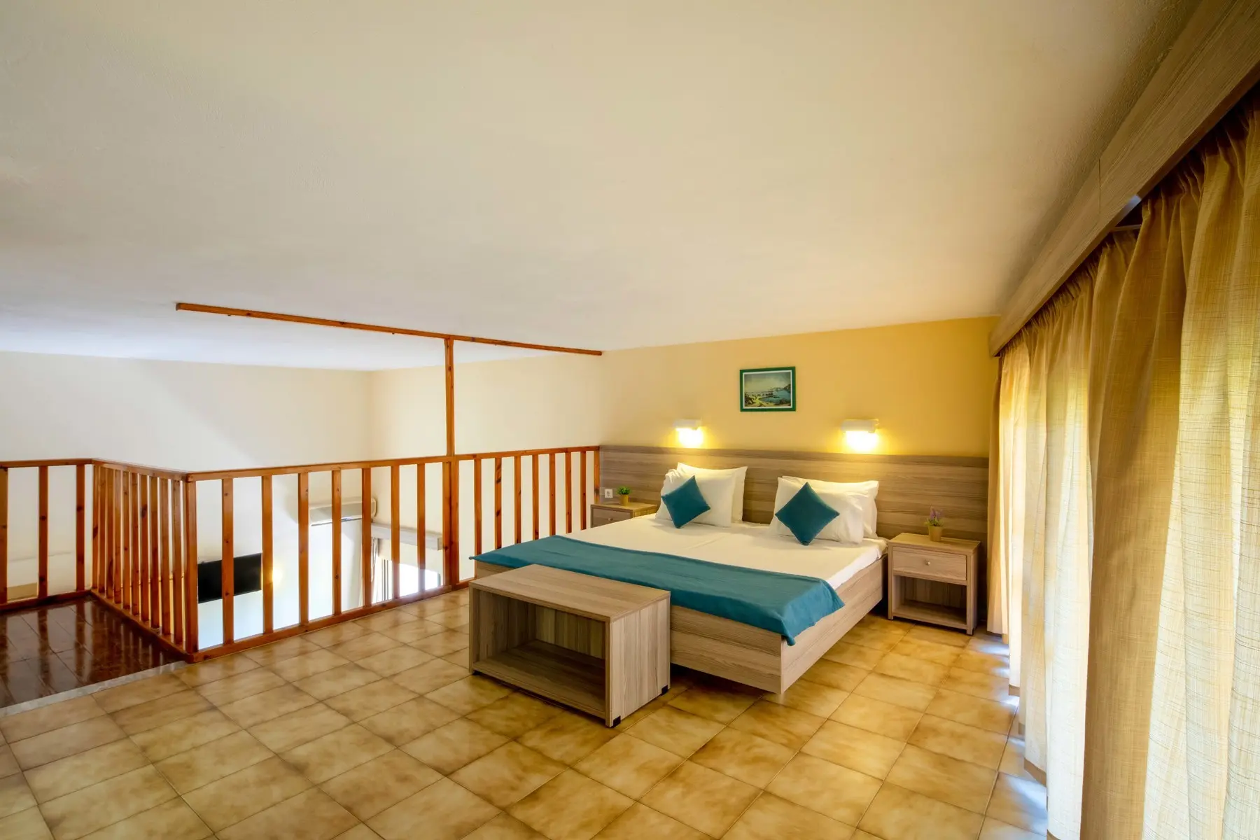 Rossis Hotel — ROSSIS HOTEL