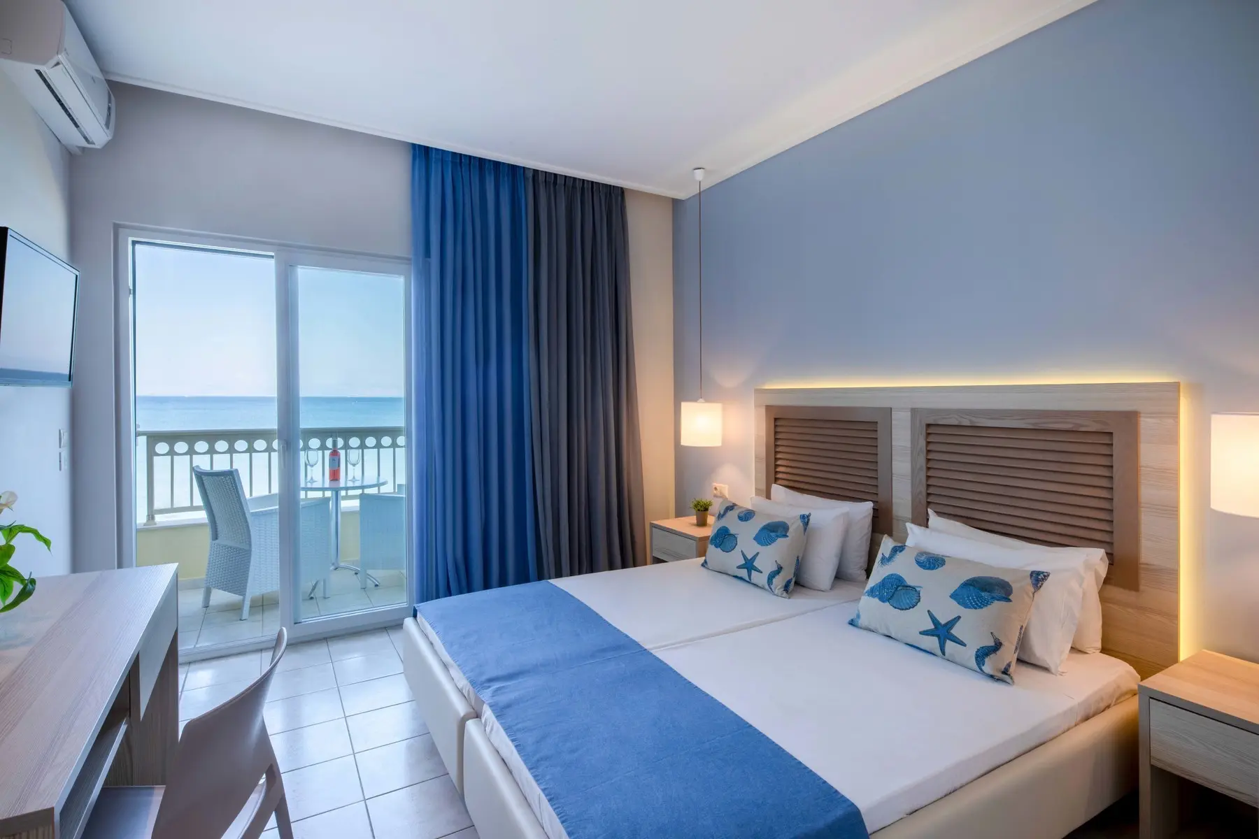 Rossis Hotel — ROSSIS HOTEL