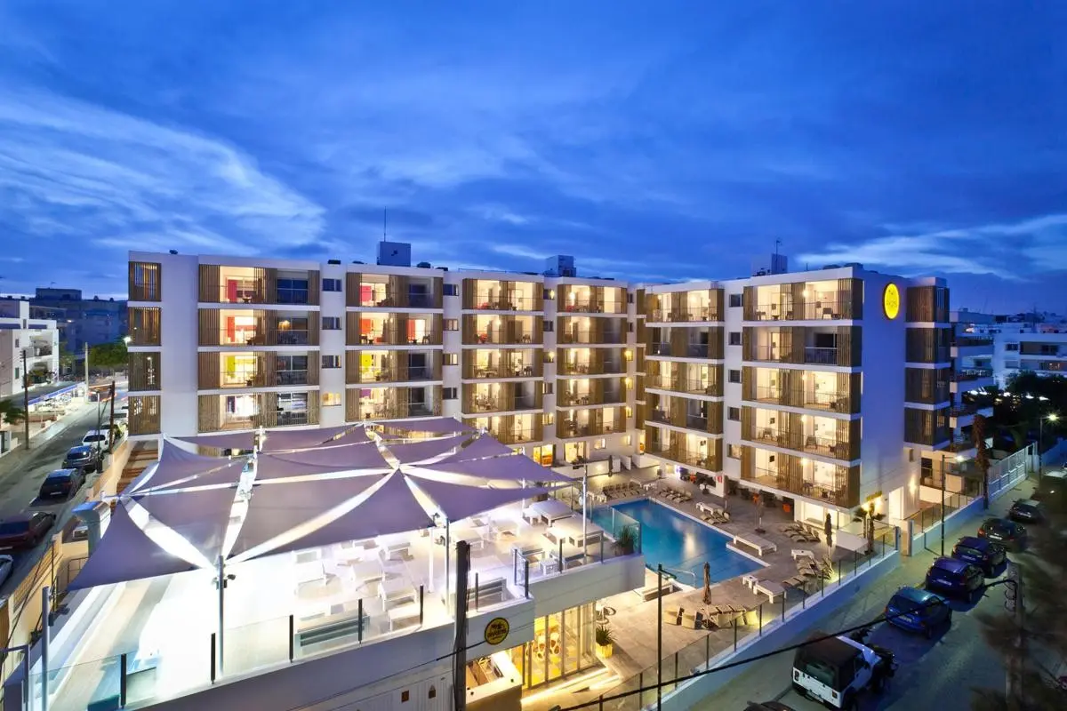 Ryans Ibiza Apartments — RYANS IBIZA APARTMENTS
