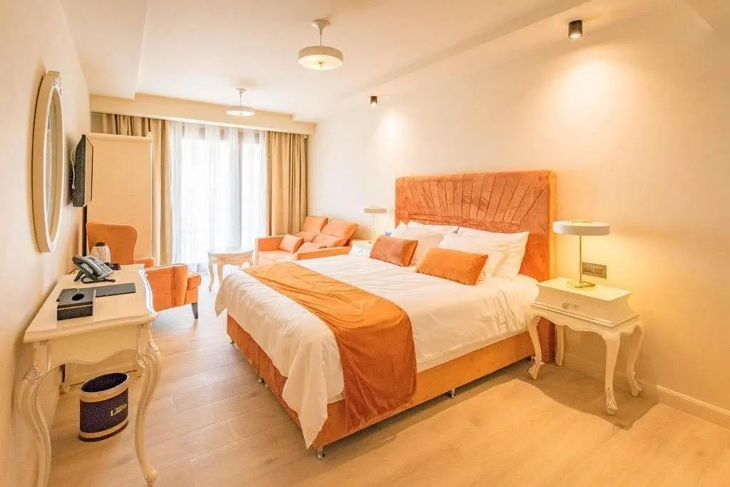 Santa Lucia Boutique Hotel — SANTA LUCIA BOUTIQUE HOTEL