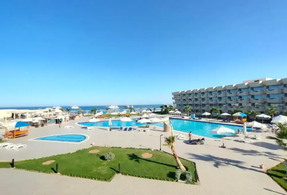 Basen w hotelu Seven Seas Jolie Bay