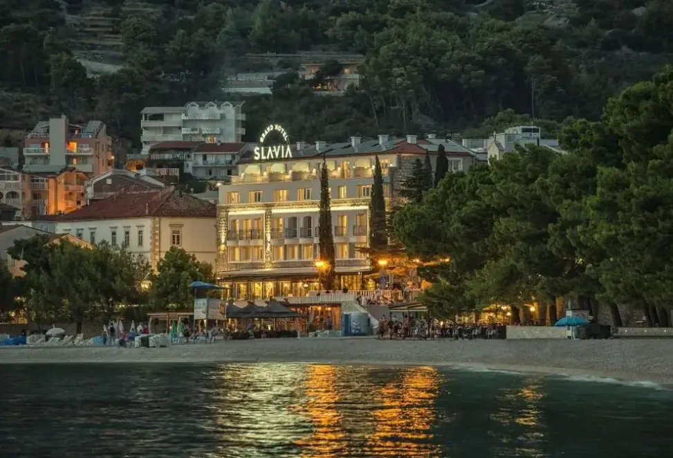 Plaża przy hotelu Slavia Grand Hotel