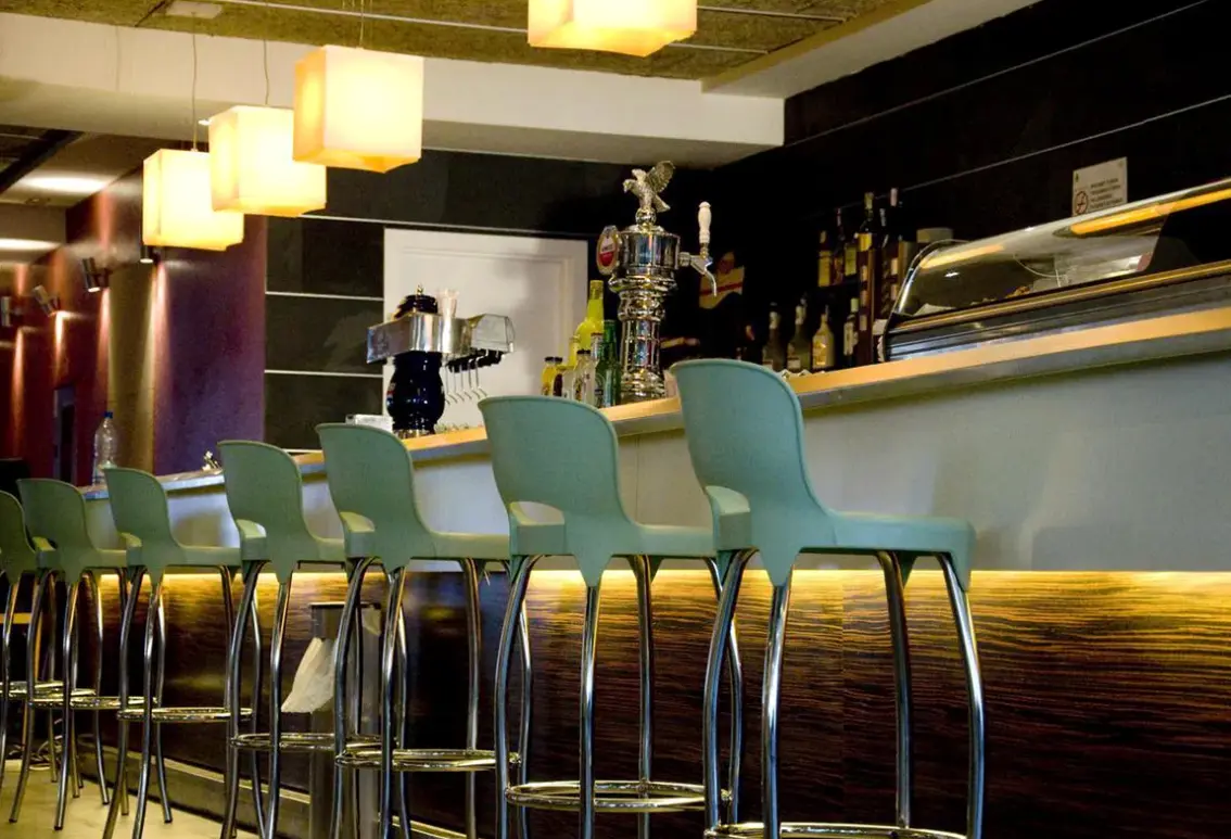Restauracja i jedzenie w hotelu Sol Y Sombra