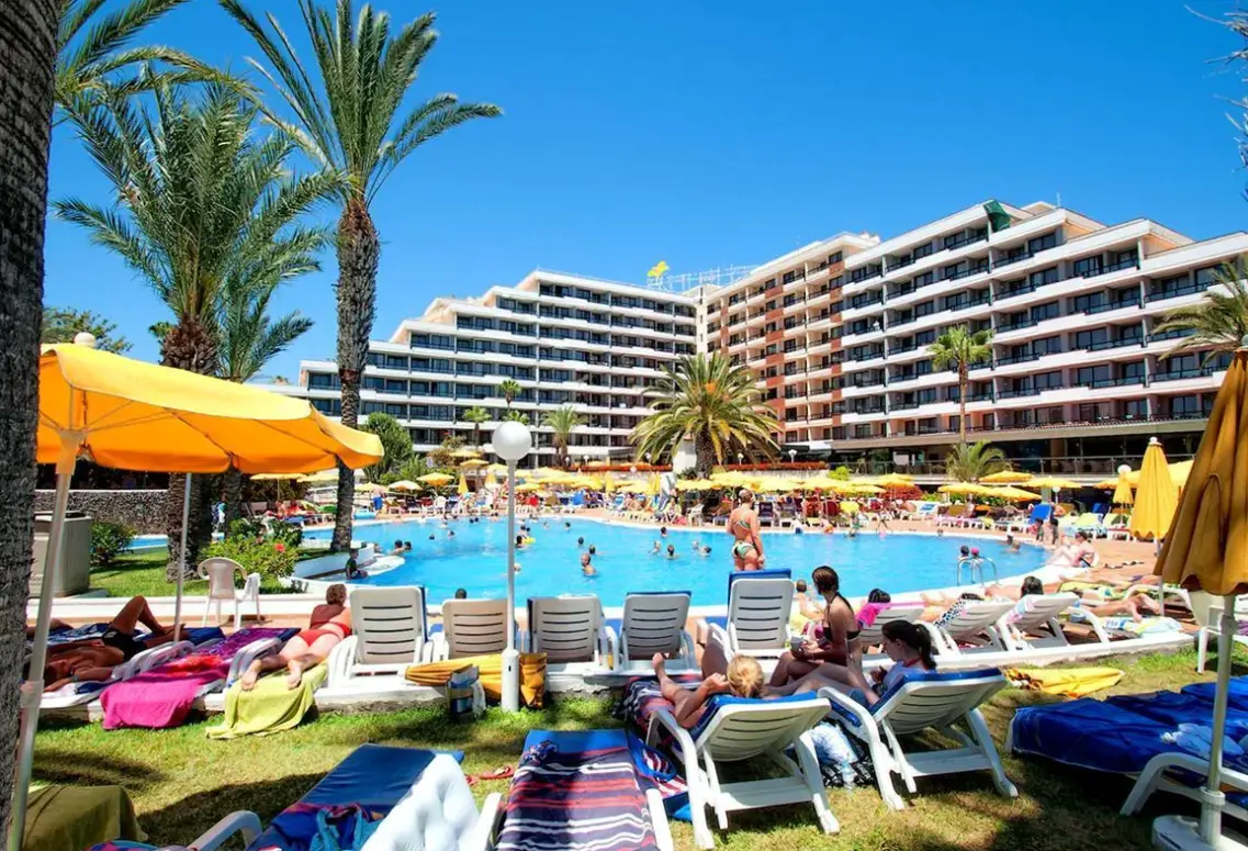 Basen w hotelu Spring Bitacora