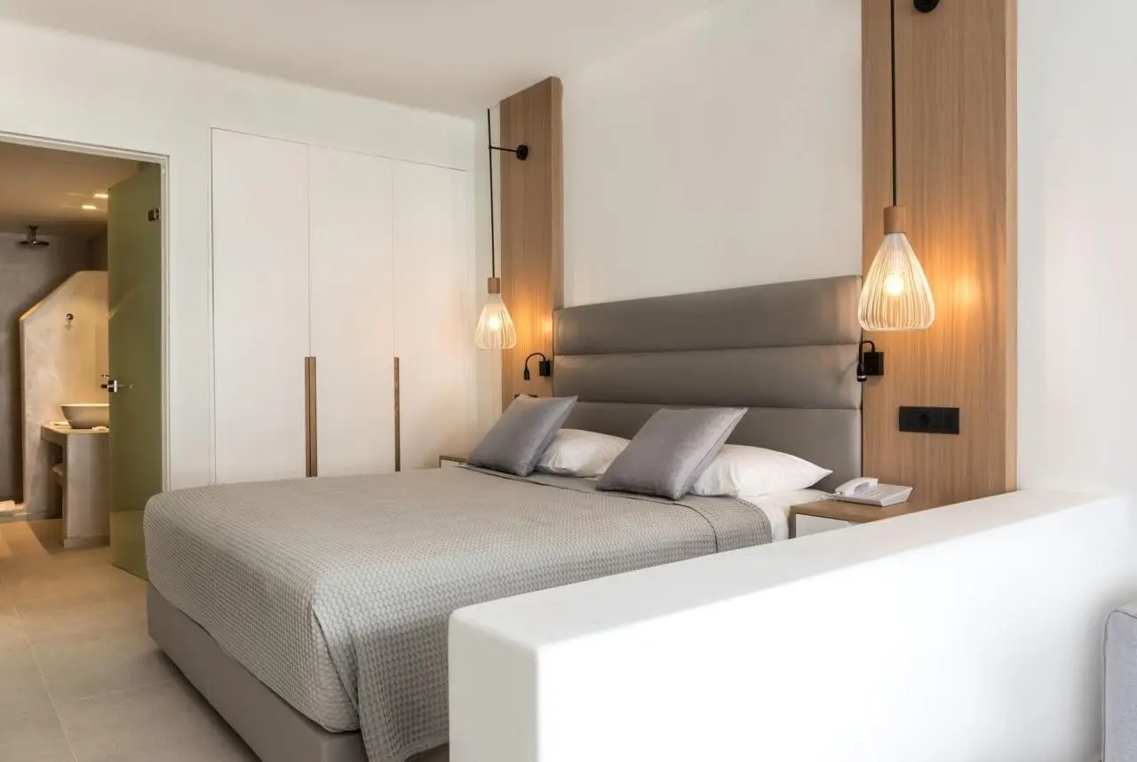 Strogili Hotel — STROGILI