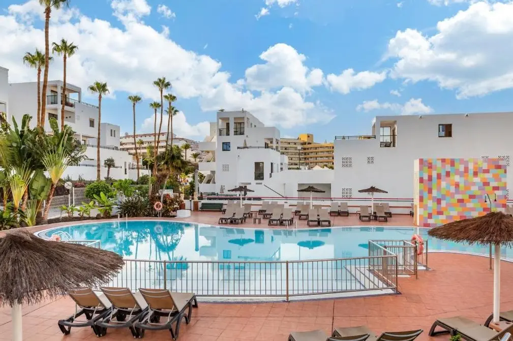 Sunset Harbour Club — SUNSET BAY CLUB