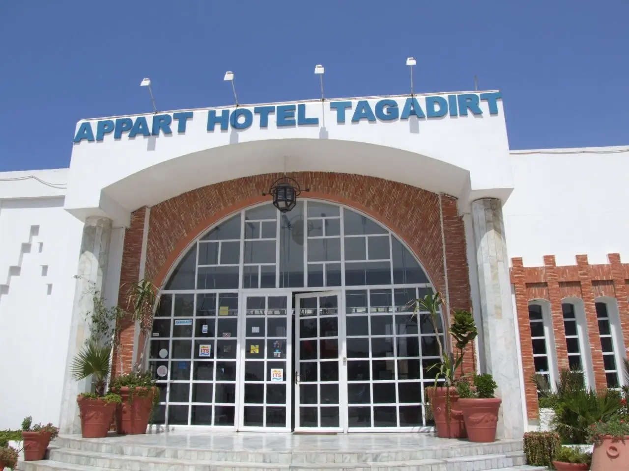 Tagadirt Appart-Hotel — TAGADIRT APPART-HOTEL