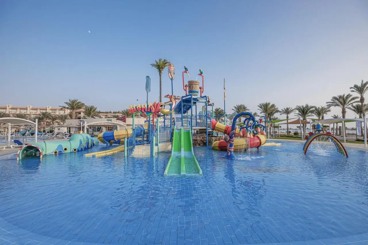 The V Luxury Resort — THE V LUXURY RESORT