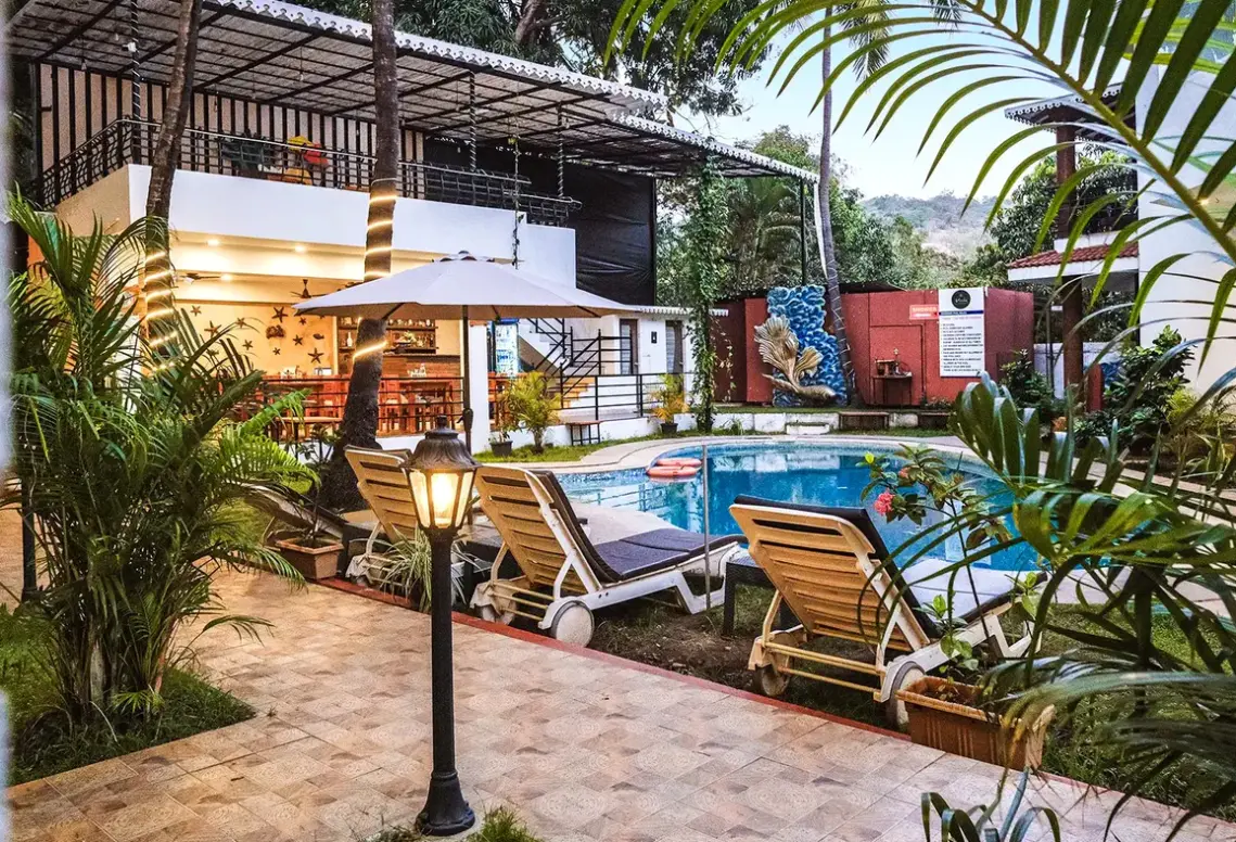 Basen w hotelu The Verda De Miranda Resort