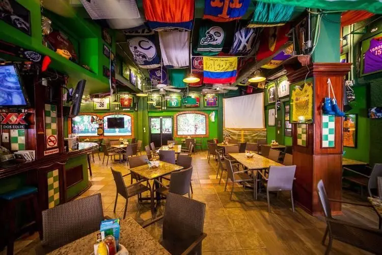 Restauracja i jedzenie w hotelu Tukan