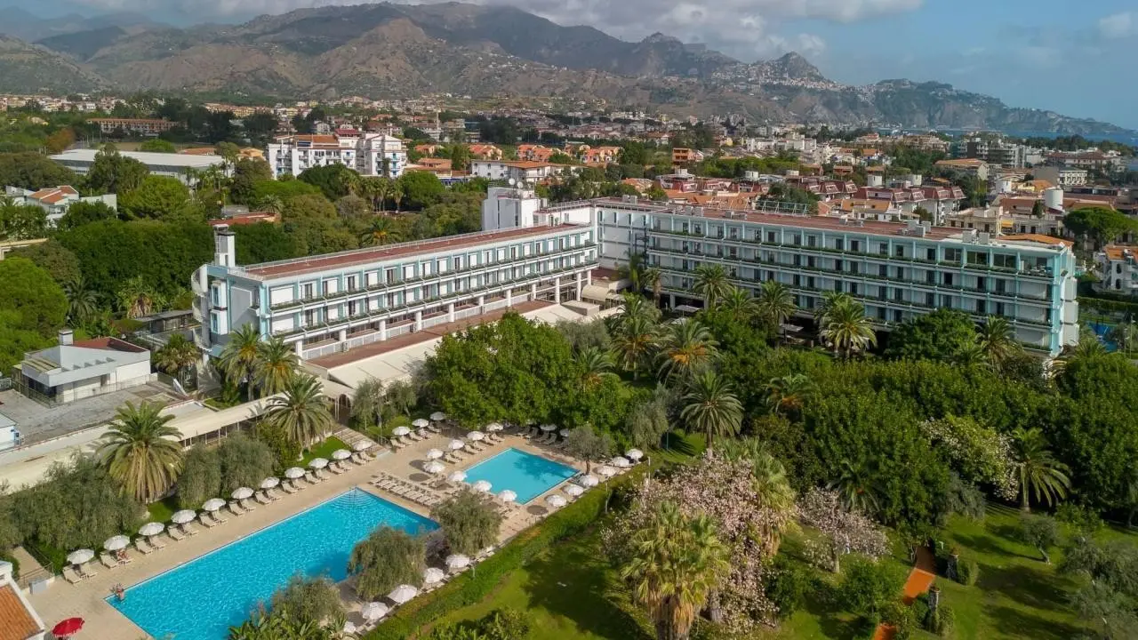 Obiekt hotelu Unahotels Naxos Beach