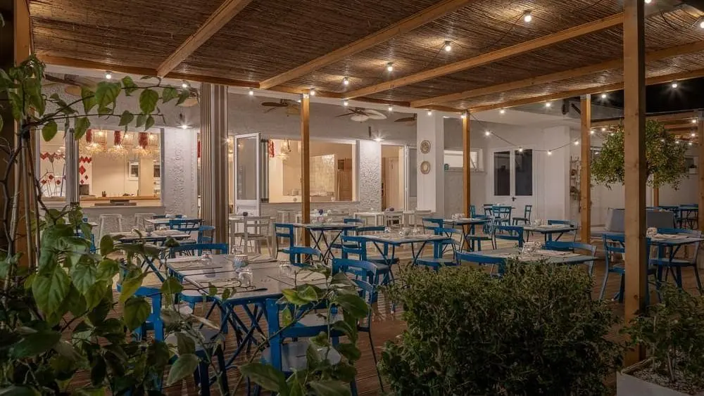 Restauracja i jedzenie w hotelu Unahotels Naxos Beach