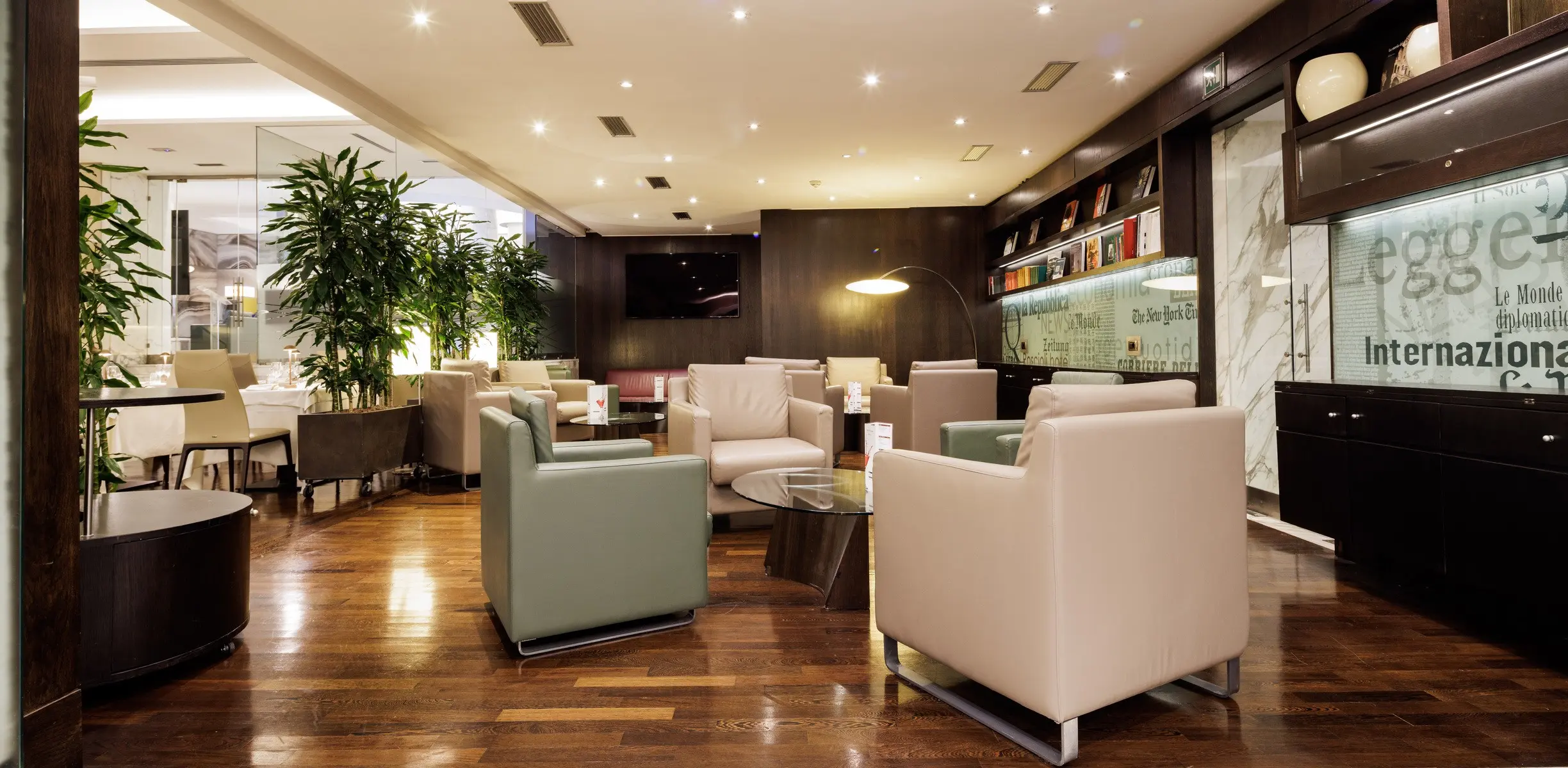 Lobby hotelu Universo