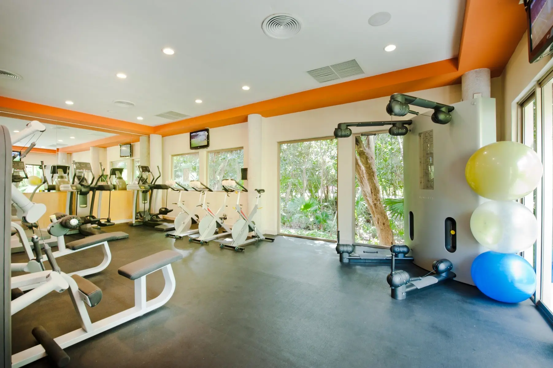 Valentin Imperial Riviera Maya — VALENTIN IMPERIAL RIVIERA MAYA