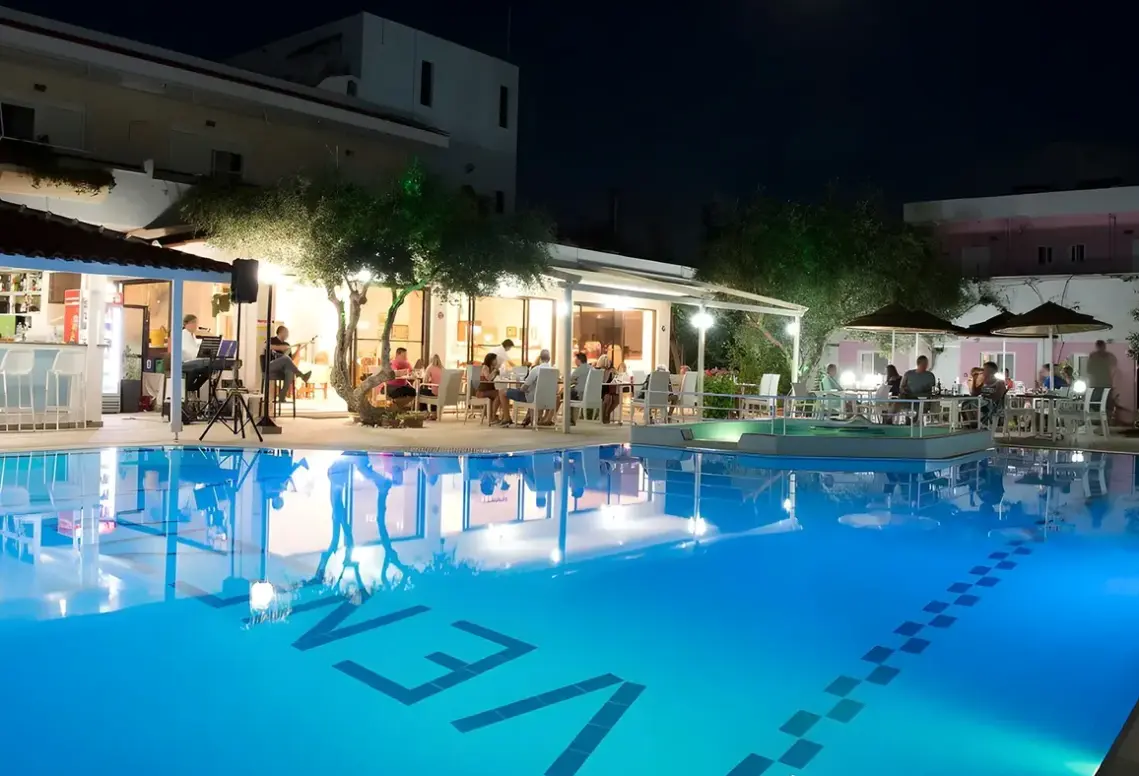 Basen w hotelu Venezia Hotel & Bungalows