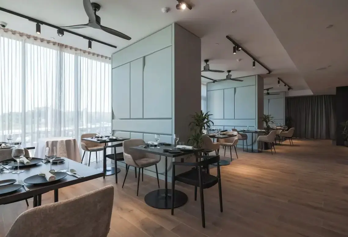 Restauracja i jedzenie w hotelu Verdala Wellness Hotel AX Privilege