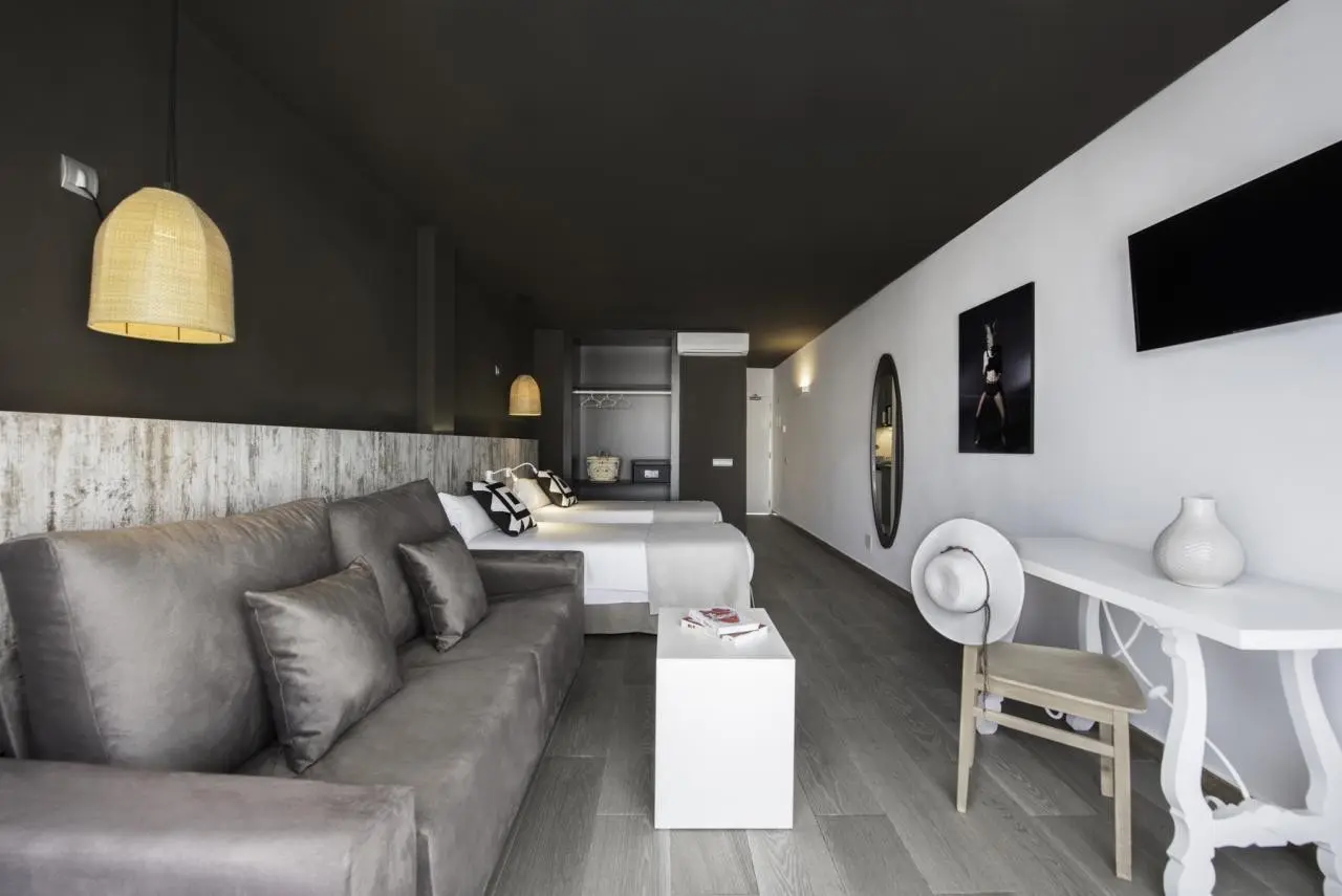 Vibra Mogambo Aparthotel — VIBRA MOGAMBO APARTHOTEL