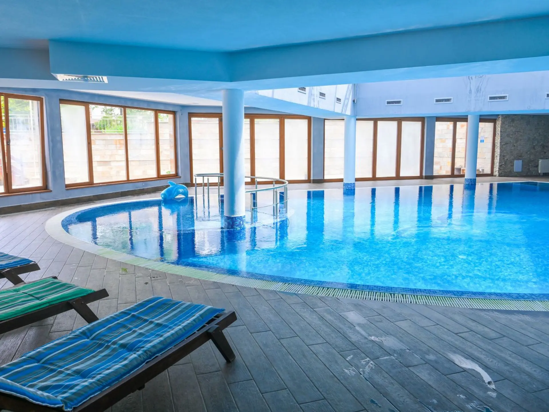 Vihren Royal Palace — VIHREN ROYAL PALACE