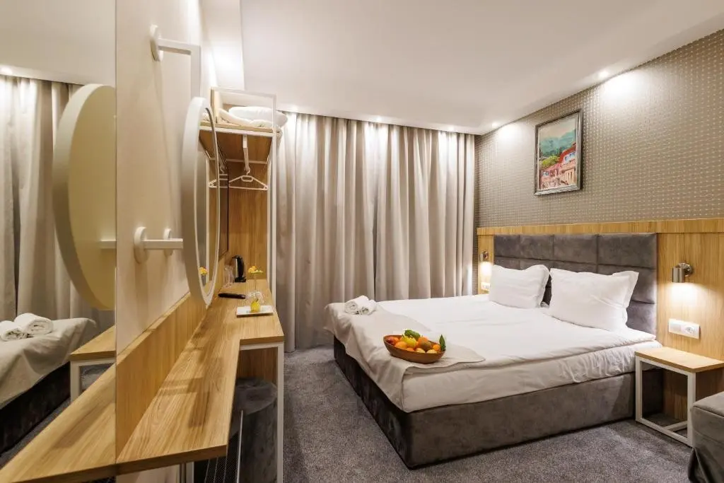 Vihren Royal Palace — VIHREN ROYAL PALACE