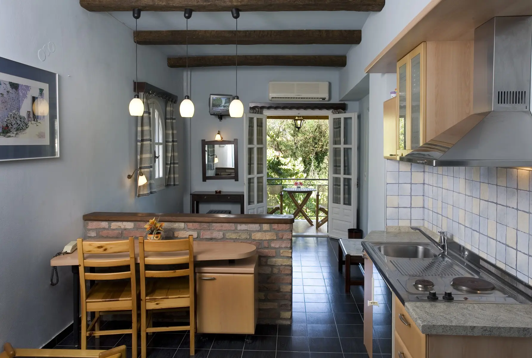 Villa Yannis — VILLA YANNIS