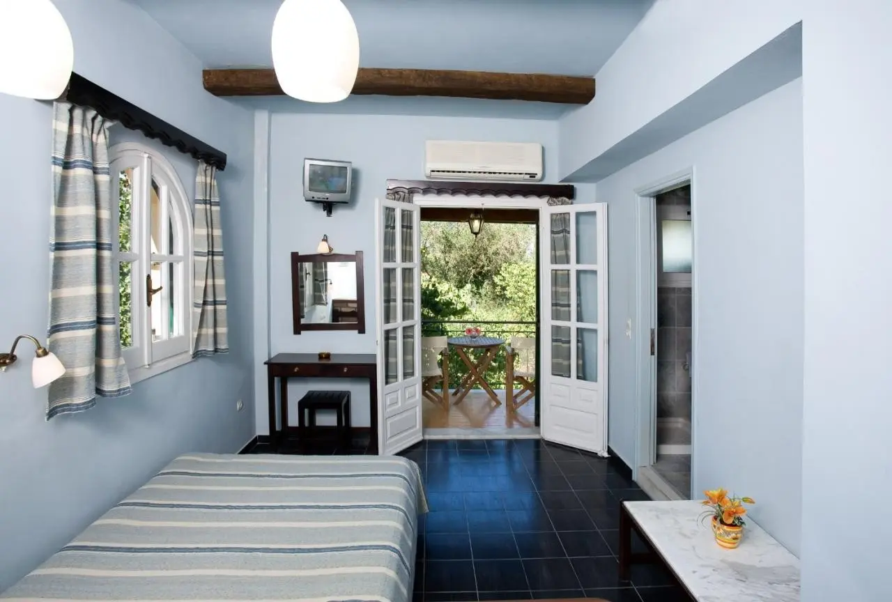 Villa Yannis — VILLA YANNIS