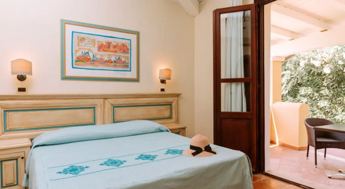 Pokój w hotelu Villaggio Baia Dei Pini
