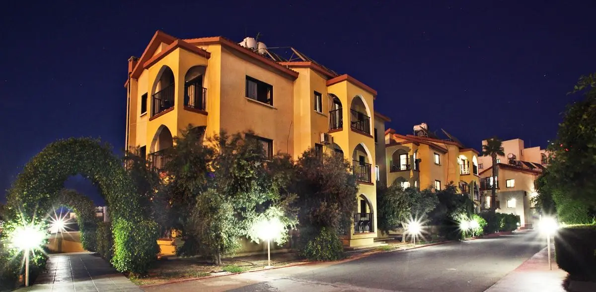 Windmills Hotel Apts — WINDMILLS HOTEL APTS