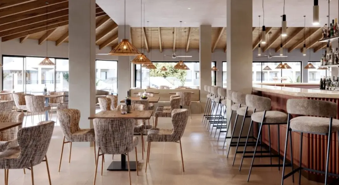 Restauracja i jedzenie w hotelu Wyndham Portocolom