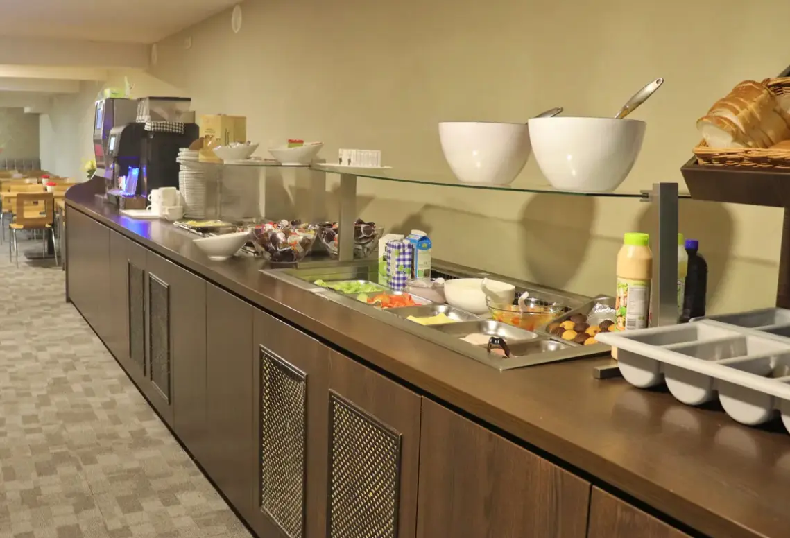 Restauracja i jedzenie w hotelu XO Hotels Infinity