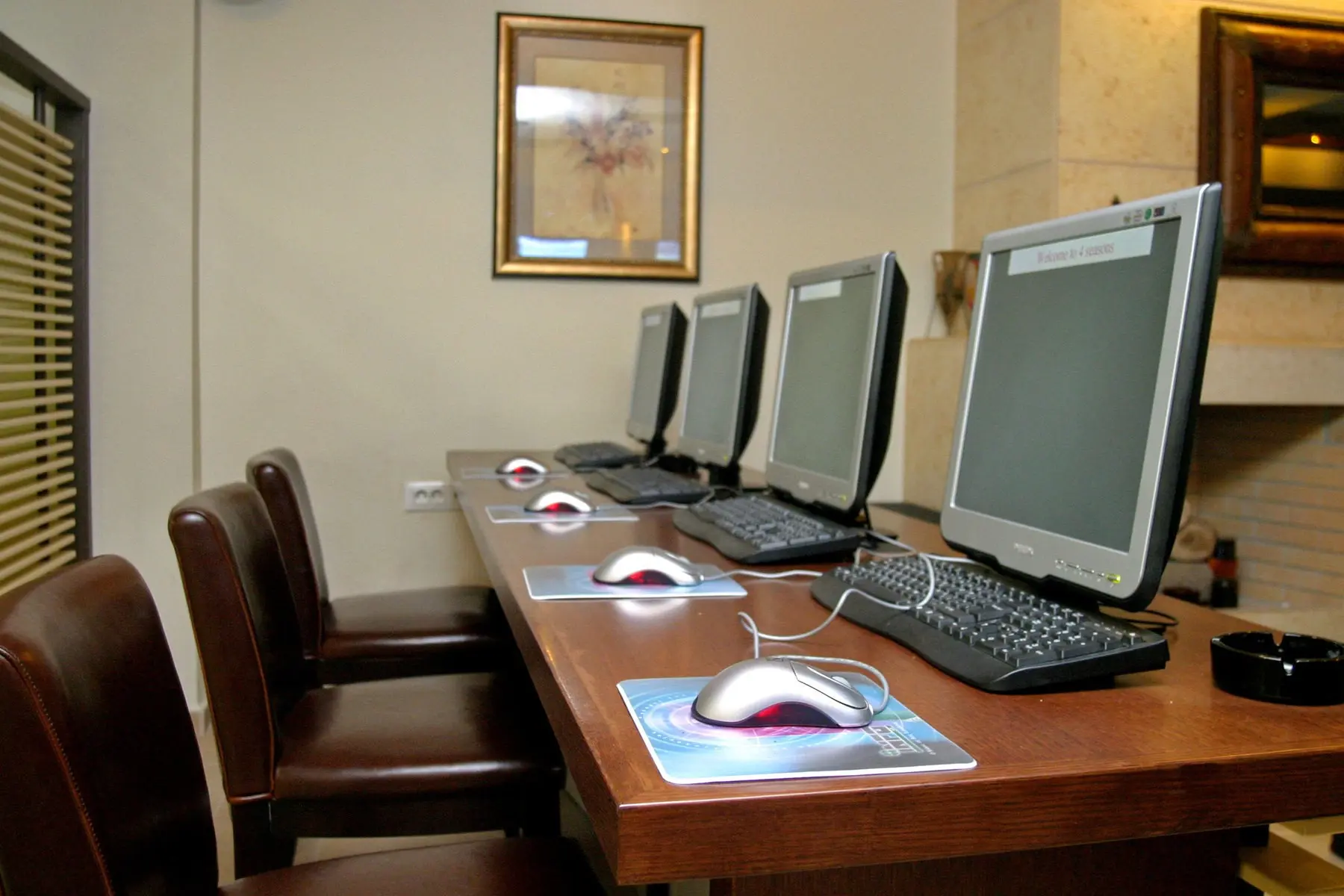 24 Seven Boutique — 24 SEVEN BOUTIQUE