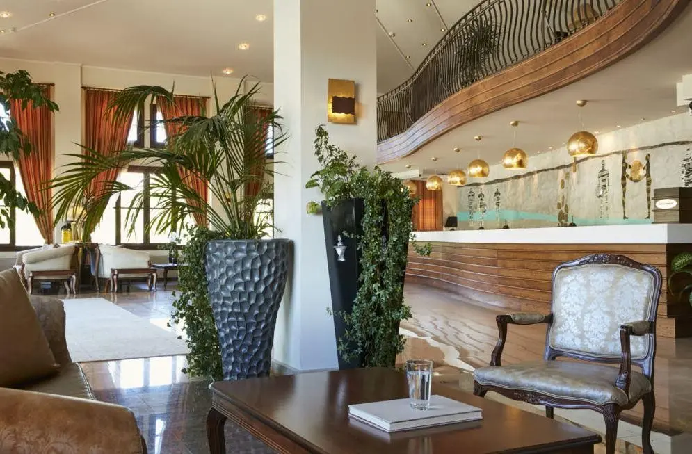 Lobby hotelu Anthemus Sea Beach Hotel And Spa