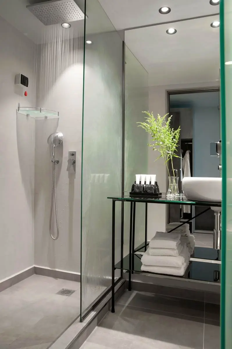 Łazienka w pokoju hotelu Athens Utopia Ermou
