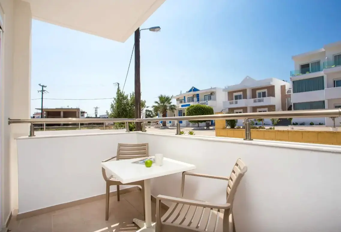 Widok z hotelu Avi Suites Faliraki Center