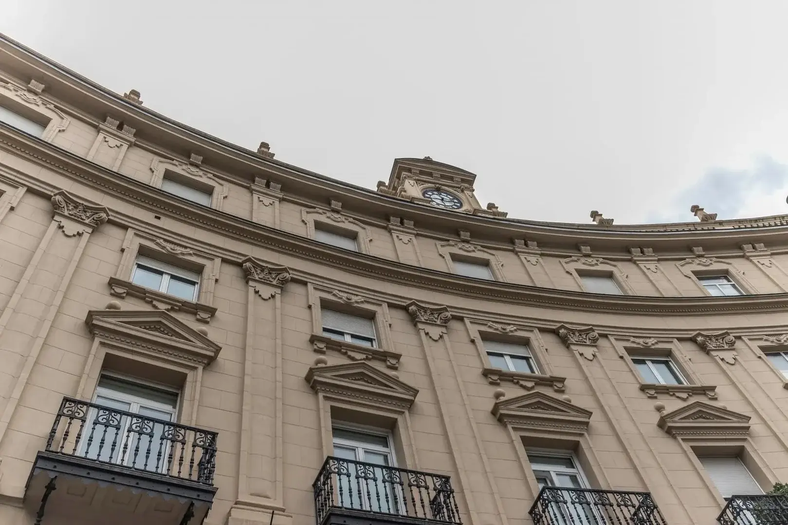 Hotel B48 Bilbao Abando Serviced Apartments