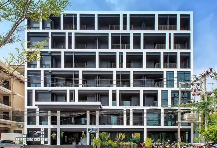 Blu Monkey Hub & Hotel