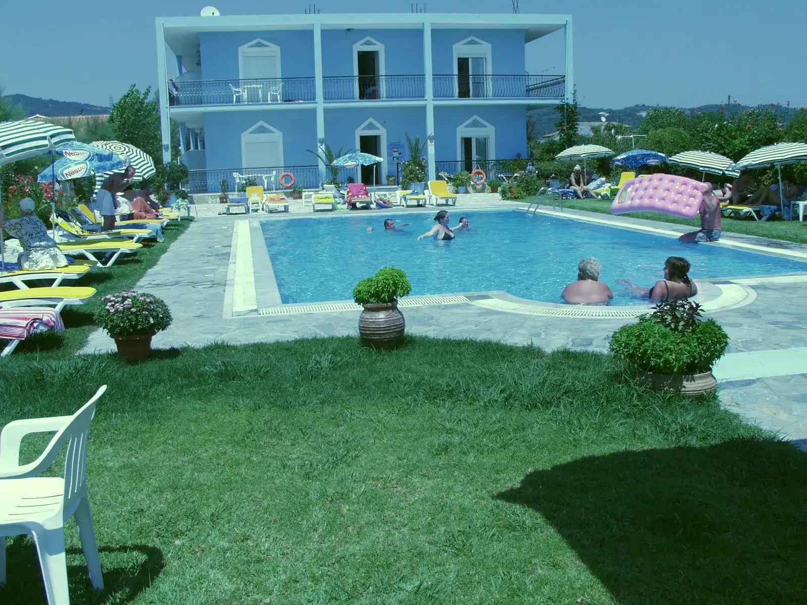 Basen w hotelu Blue Diamond Studios