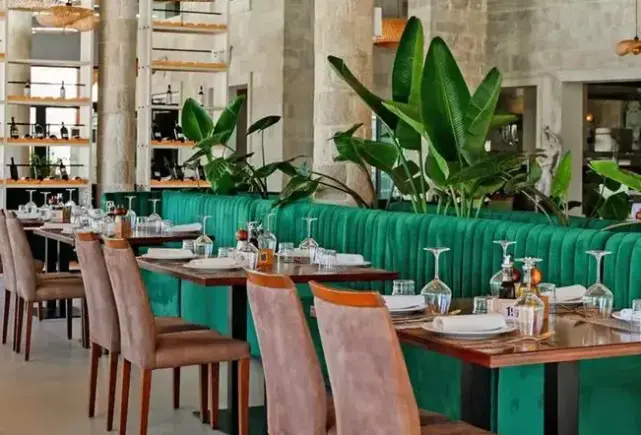Restauracja i jedzenie w hotelu Bounty