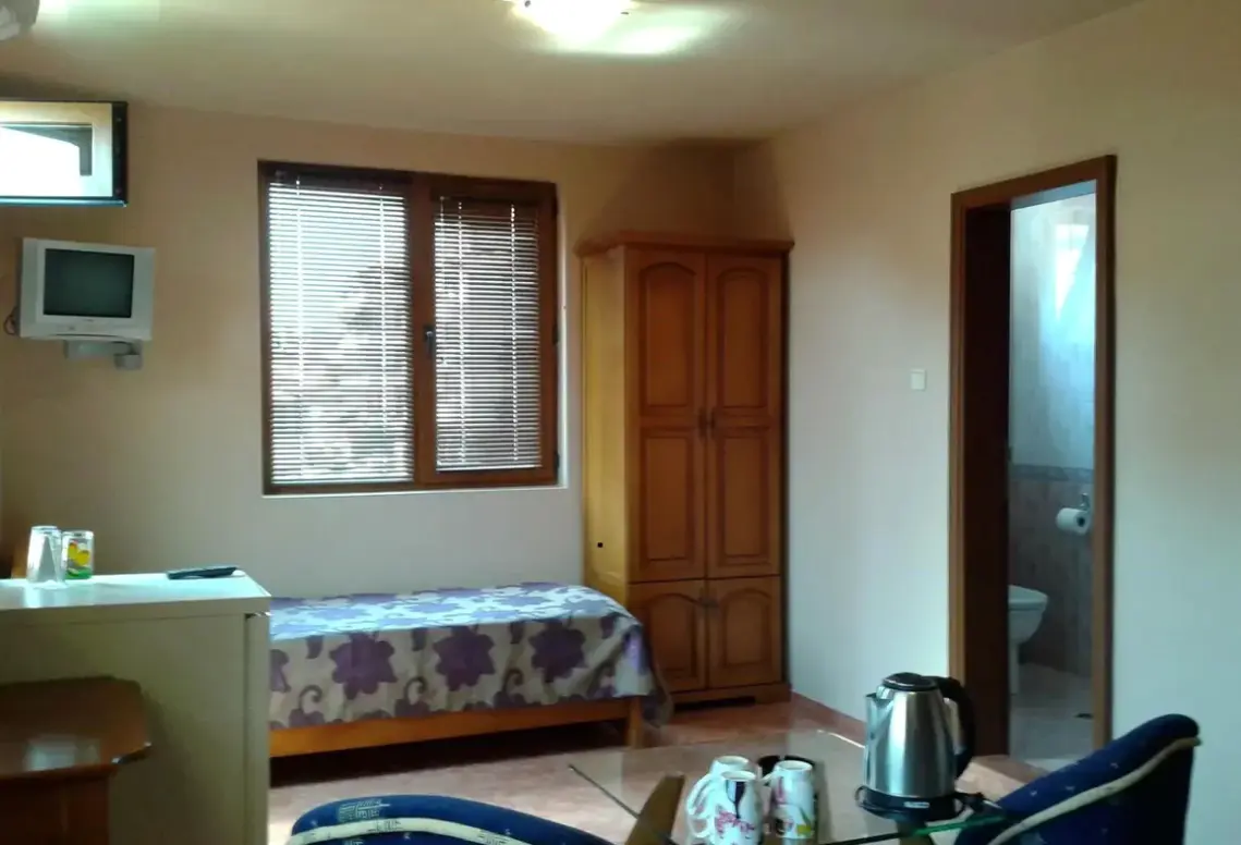 Restauracja i jedzenie w hotelu Chuchulev