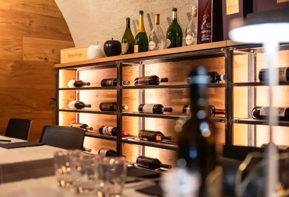 Restauracja i jedzenie w hotelu Diffuso Locanda Elisa