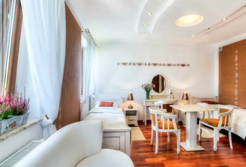 Pokój w hotelu Dwór Nałęczowski Vitaligs SPA