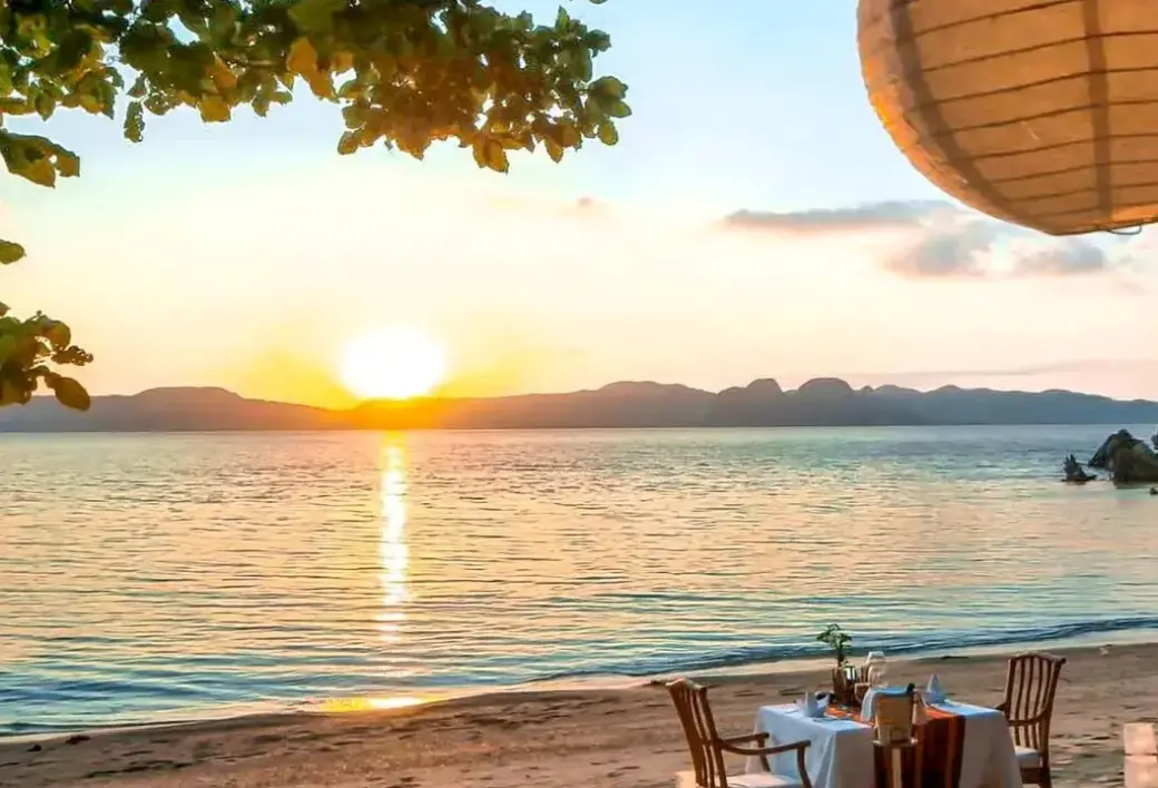 Plaża przy hotelu El Nido Resorts Lagen Island