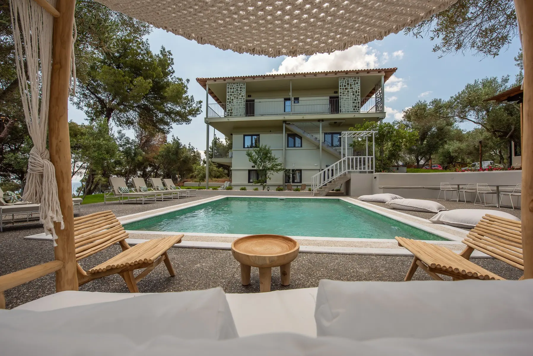Basen w hotelu Elies 33 Bio Retreat