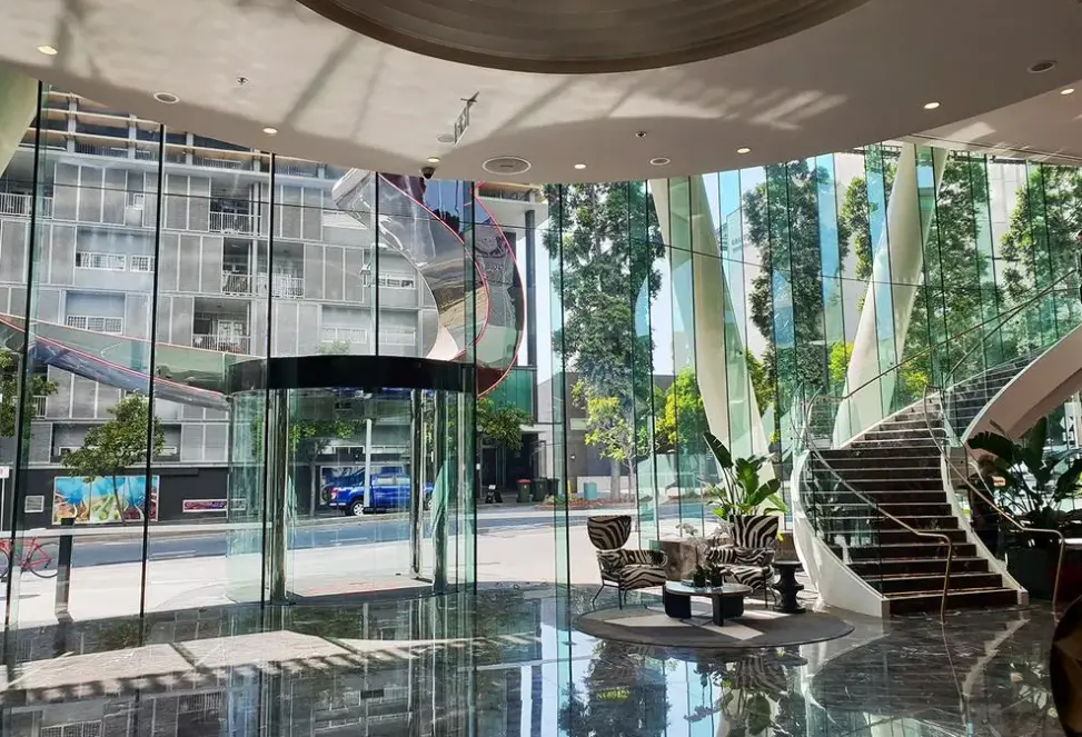 Lobby hotelu Emporium South Bank