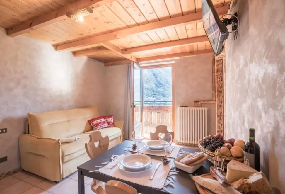 Restauracja i jedzenie w hotelu Fior D'Alpe