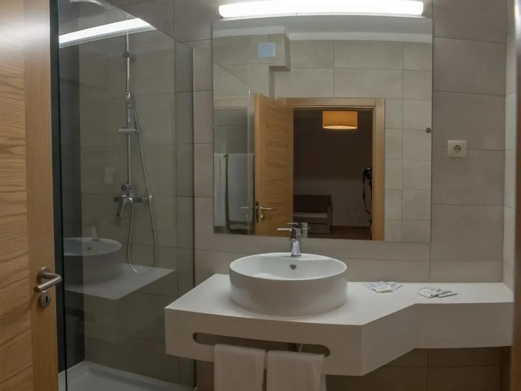 Łazienka w pokoju hotelu Flor Da Rocha