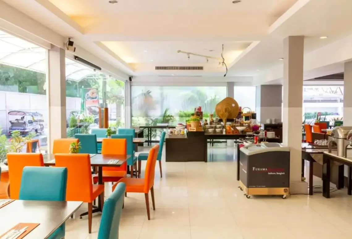 Restauracja i jedzenie w hotelu FuramaXclusive Sathorn
